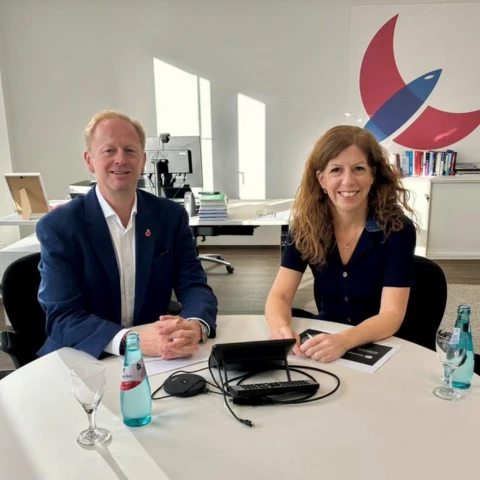 Während des heutigen Webinars #CaringForYou x Patients Stories hatten wir die Gelegenheit, aus erster Hand zu erfahren, was es bedeutet, mit einer chronischen Krankheit zu leben und wie sich dies auf das psychische Wohlbefinden auswirkt.